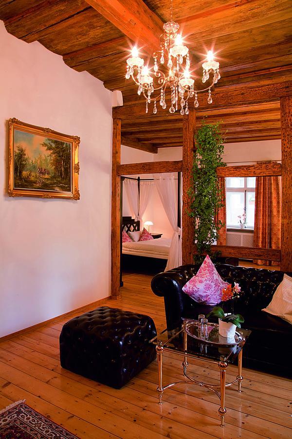 Restaurant Dicker Mann Hotel Zum Blauen Krebs Regensburg Exteriör bild